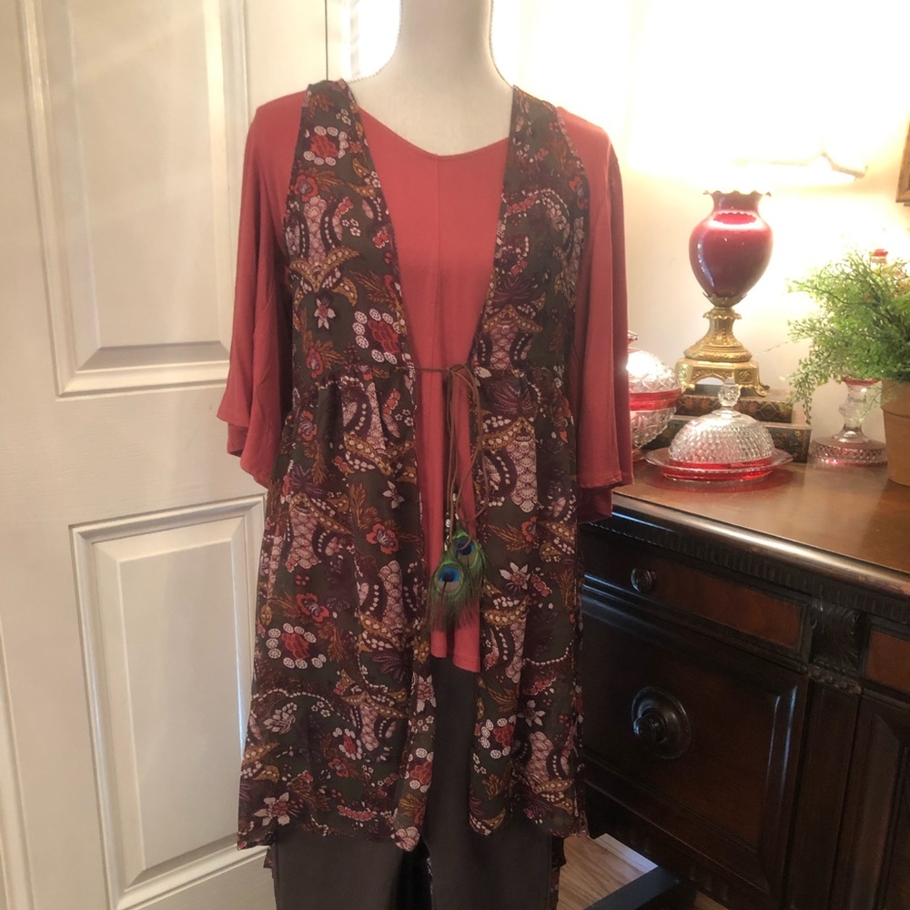 Lovely kimono and top by Blu Heaven